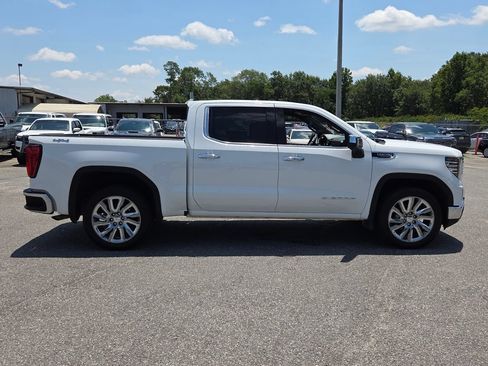 Certified 2026 GMC Sierra 1500 SLT AWD/4WD image 11