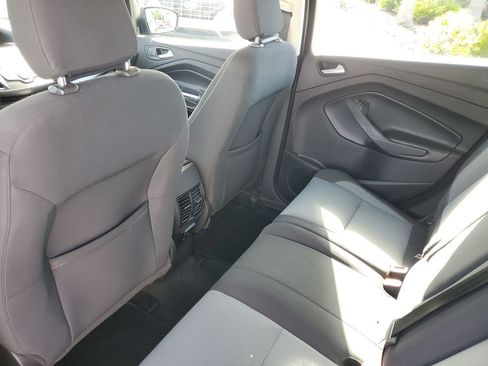 Used 2018 Ford C-MAX SE w/ Cold Weather Package image 16