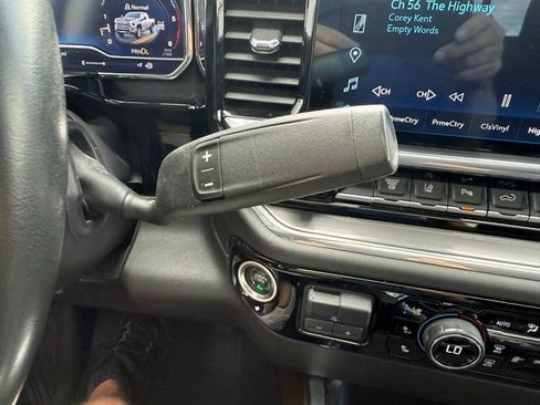 Certified 2024 Chevrolet Silverado 2500 High Country w/ High Country Premium Package AWD/4WD image 46
