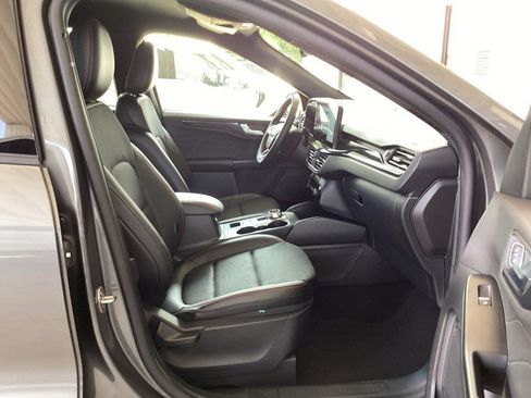 New 2025 Ford Escape ST-Line w/ Equipment Group 301A image 33