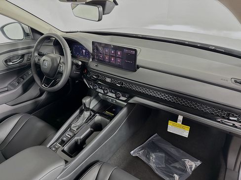 New 2025 Honda Accord EX-L image 35