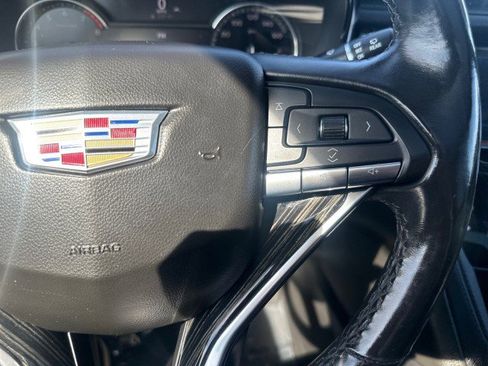 Used 2022 Cadillac XT6 Premium Luxury image 25