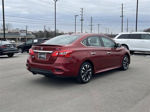 Used 2017 Nissan Sentra SR image 5