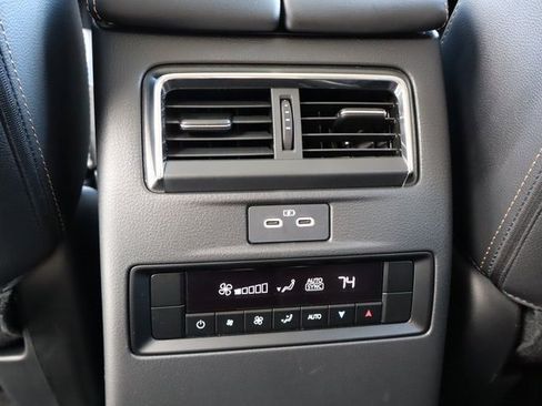 Used 2024 MAZDA CX-90 Plug-In Hybrid w/ Premium Pkg image 16