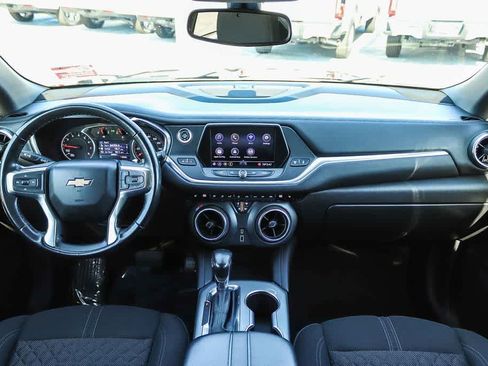 Used 2020 Chevrolet Blazer LT FWD image 12