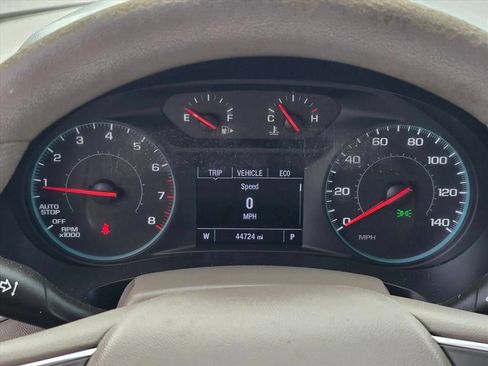 Used 2022 Chevrolet Malibu LT FWD image 7