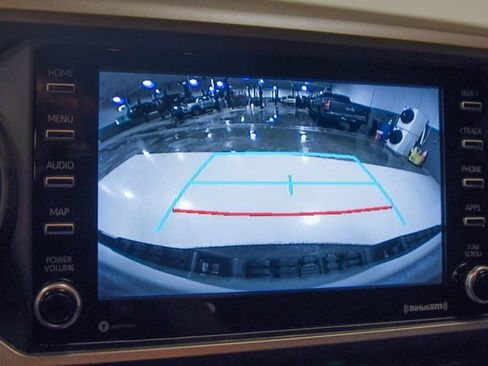 Used 2021 Toyota Tacoma TRD Off-Road image 18