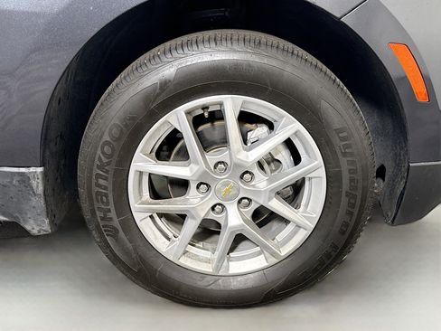 Used 2022 Chevrolet Equinox LT image 32