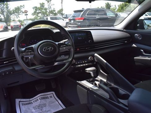 Used 2023 Hyundai Elantra SEL FWD image 15