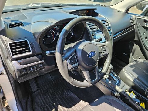Used 2017 Subaru Forester 2.5i Touring AWD/4WD image 18
