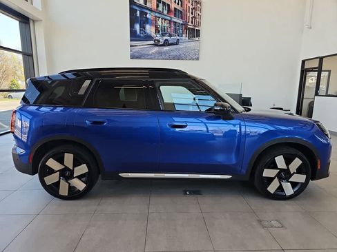 Certified 2025 MINI Cooper Countryman S AWD/4WD image 12