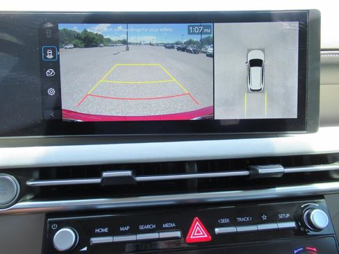 Used 2025 Hyundai Tucson Limited FWD image 30