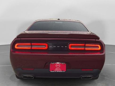 Used 2020 Dodge Challenger SXT RWD image 5