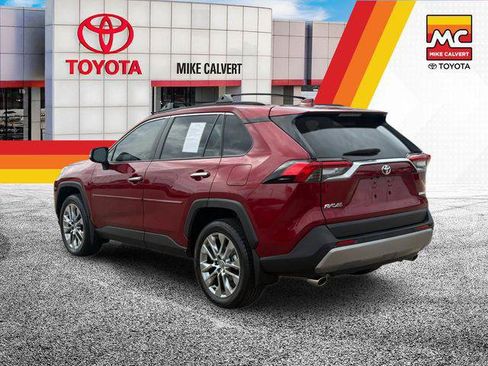 Certified 2025 Toyota RAV4 Limited FWD image 3