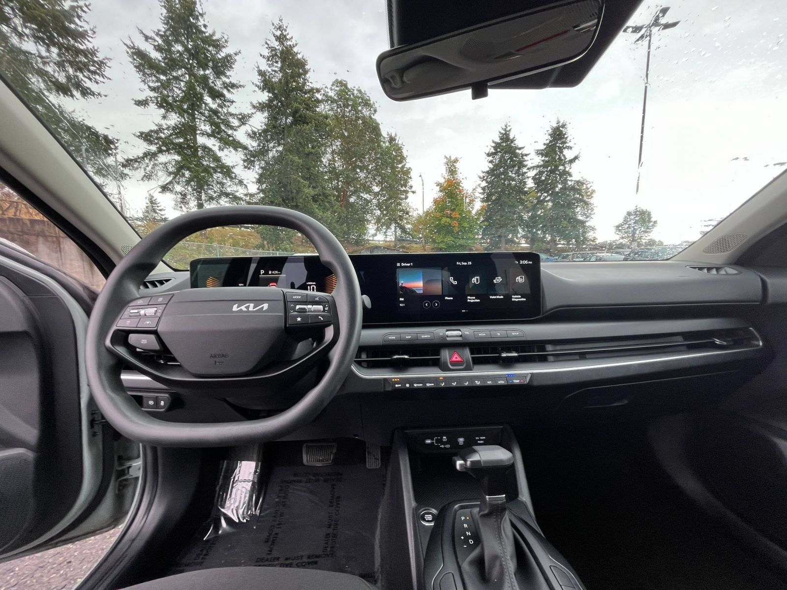Used 2026 Kia K4 FWD image 33