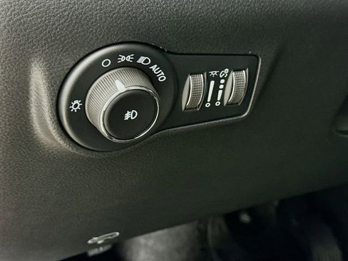 New 2026 Jeep Compass Limited image 10