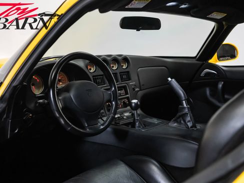 Used 2001 Dodge Viper GTS RWD image 41