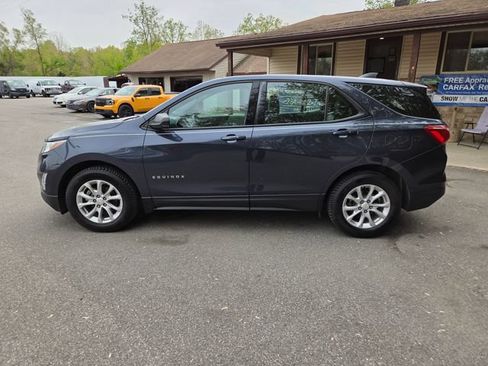 Used 2018 Chevrolet Equinox LS FWD image 3