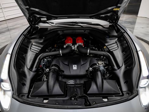 Used 2016 Ferrari California T image 88