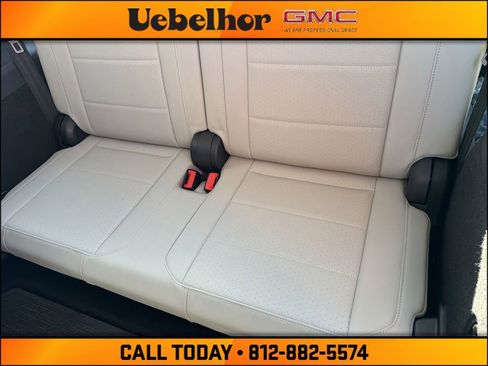 Used 2021 Volkswagen Tiguan SE w/ Panoramic Sunroof Package FWD image 22