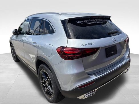 Used 2026 Mercedes-Benz GLA 250 4MATIC image 8