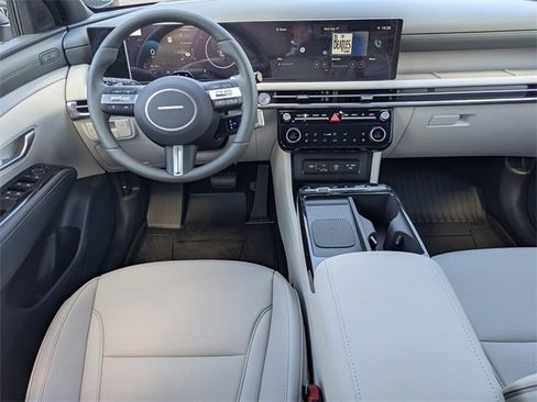 New 2025 Hyundai Tucson Limited image 14