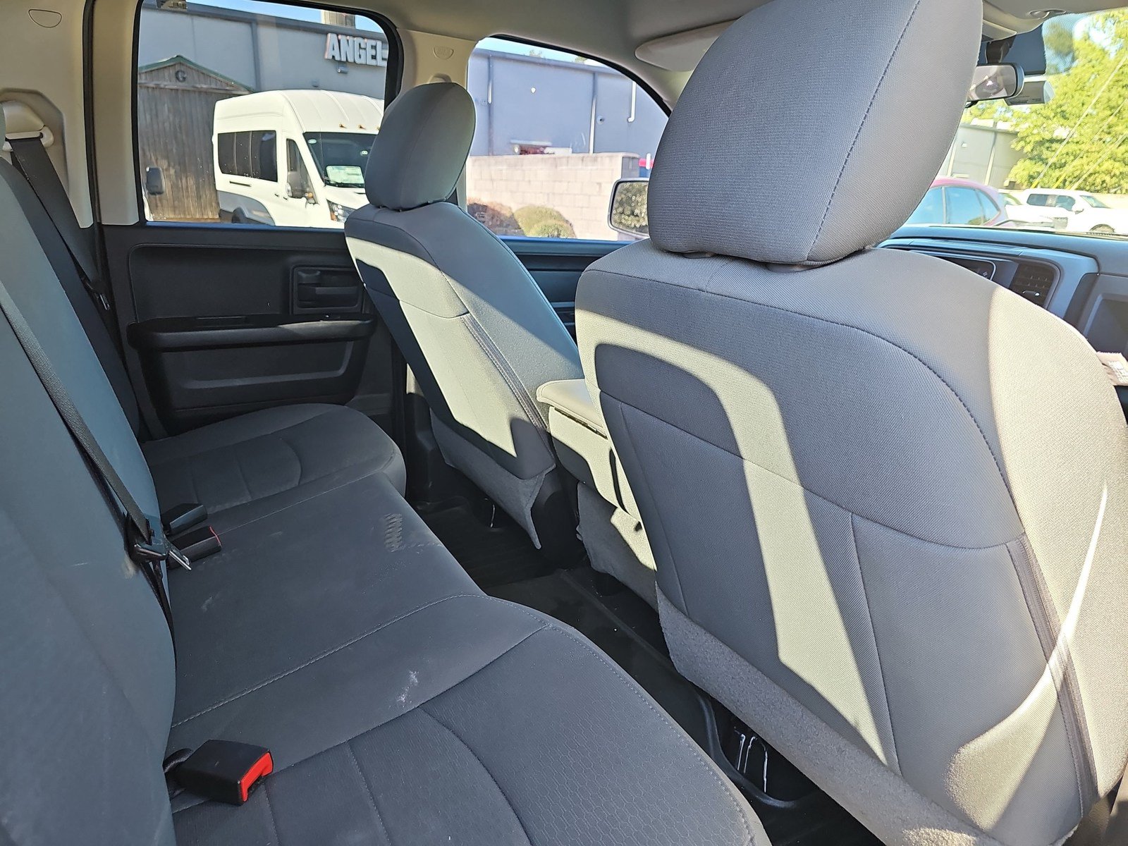 Used 2018 RAM 1500 Express w/ Express Value Package AWD/4WD image 11