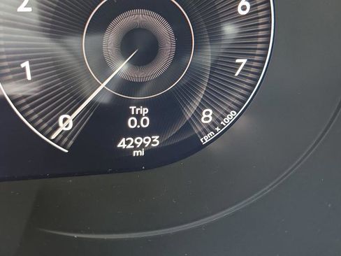 Used 2021 Bentley Bentayga Speed image 22