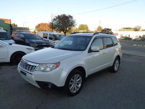 Used 2013 Subaru Forester 2.5X Limited image 2