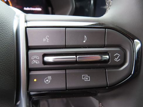 New 2025 Chevrolet Colorado Trail Boss w/ Midnight Edition image 16