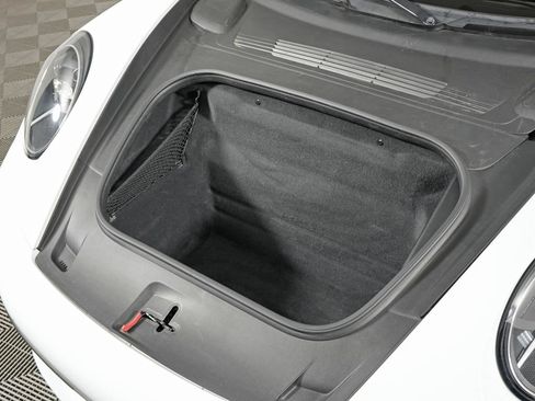 Used 2022 Porsche 911 Carrera RWD image 47