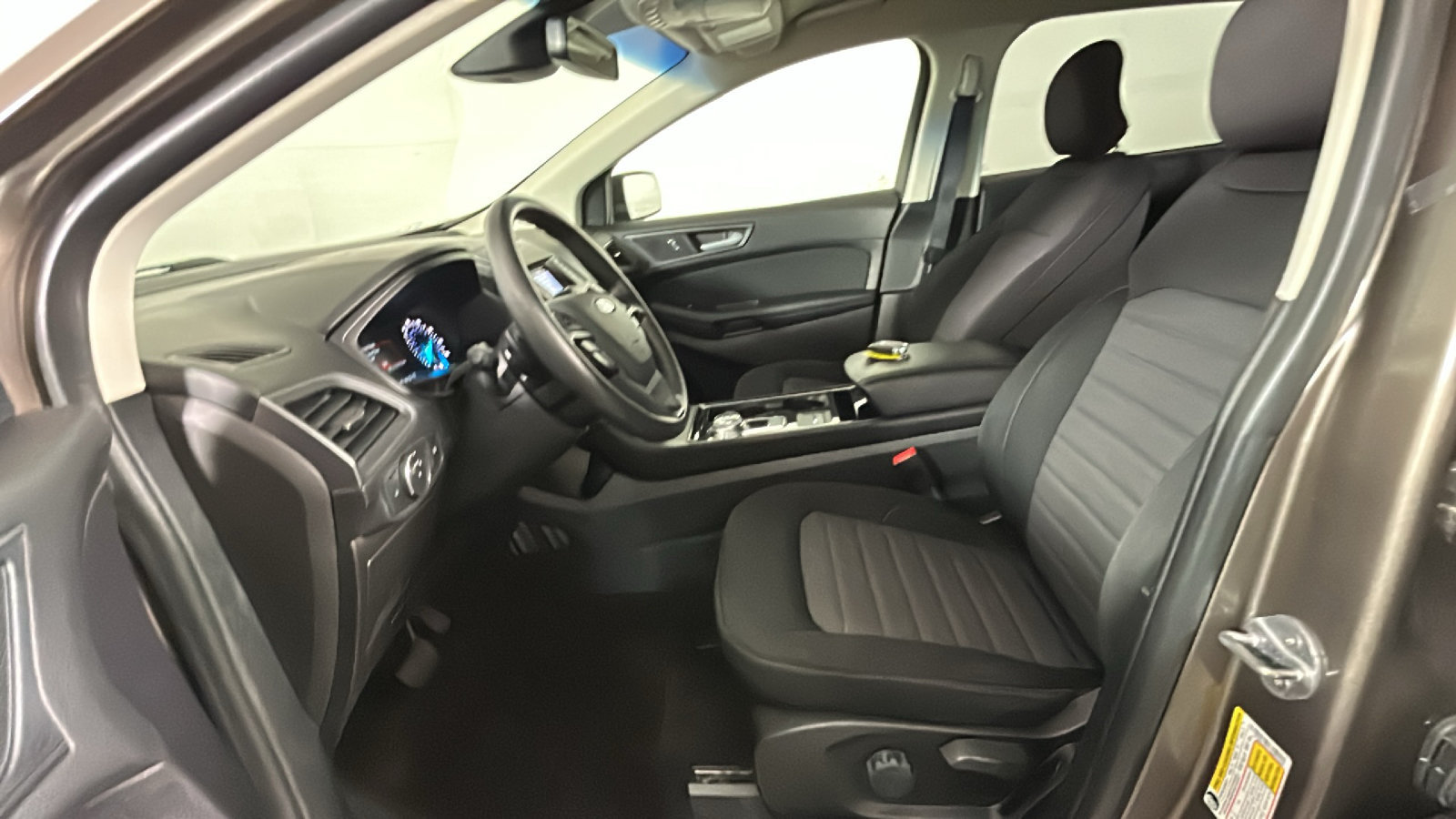 Used 2019 Ford Edge SE AWD/4WD image 13
