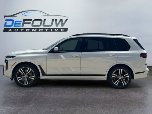 Used 2026 BMW X7 xDrive40i AWD/4WD image 6