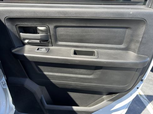 Used 2024 RAM 2500 Tradesman w/ Chrome Appearance Group image 15