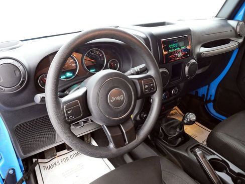 Used 2018 Jeep Wrangler Sport image 11