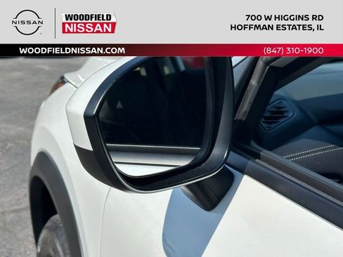 Certified 2024 Nissan Rogue SV w/ SV Premium Package AWD/4WD image 11