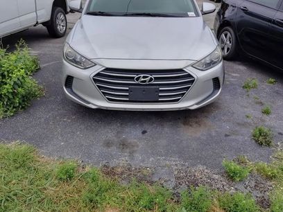Used 2017 Hyundai Elantra SE