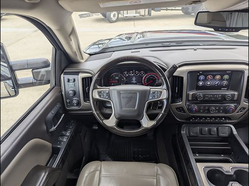 Used 2015 GMC Sierra 2500 Denali w/ Duramax Plus Package AWD/4WD image 3