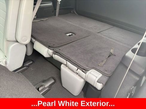 Used 2023 Toyota Highlander XLE image 11