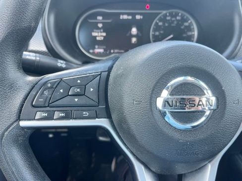 Certified 2019 Nissan Kicks SV image 23