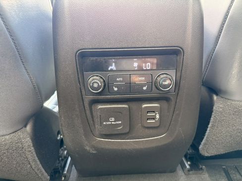 Used 2018 Buick Enclave Premium w/ Experience Buick Package AWD/4WD image 40