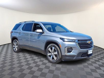 Used 2023 Chevrolet Traverse LT w/ LT Premium Package