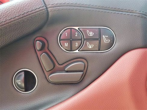 Used 2012 Mercedes-Benz SL 550 SL 550 image 18