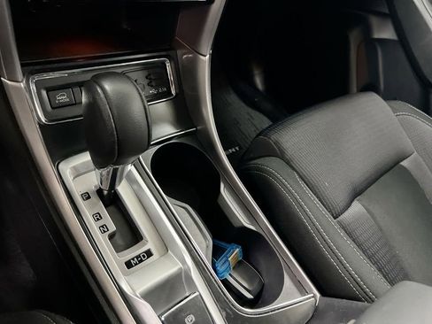 Used 2022 Subaru Ascent Premium w/ Convenience Package image 17