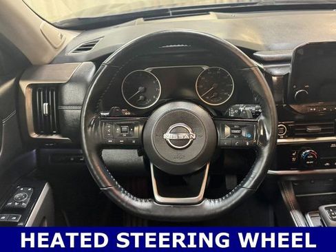 Used 2023 Nissan Pathfinder Platinum w/ Cargo Package image 32