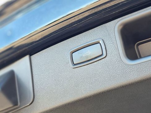 Used 2016 Porsche Macan S image 14