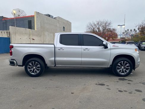 Used 2022 Chevrolet Silverado 1500 LT image 5
