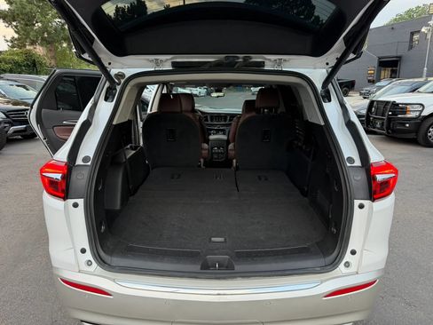 Used 2019 Buick Enclave Avenir w/ Avenir Technology Package AWD/4WD image 36