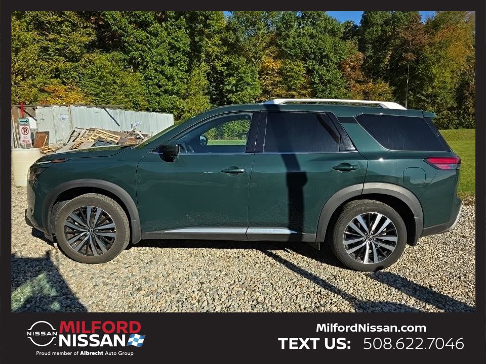 Certified 2025 Nissan Pathfinder Platinum w/ Cargo Package AWD/4WD image 2