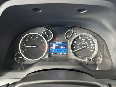 Used 2014 Toyota Tundra Platinum AWD/4WD image 17